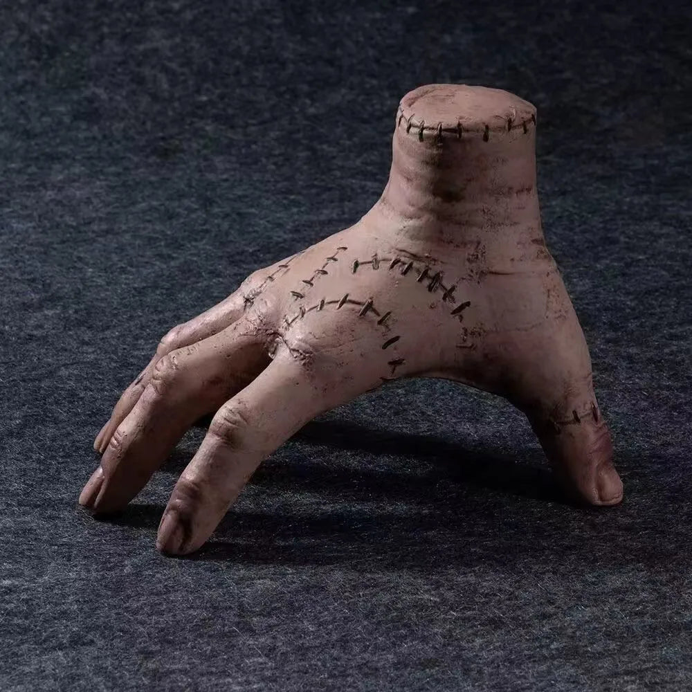 Lateksikäsi – Halloween-rekvisiitta, realistinen, 13,5x19,5x14,5cm