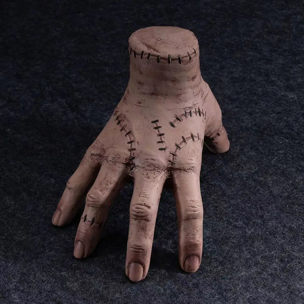 Lateksikäsi – Halloween-rekvisiitta, realistinen, 13,5x19,5x14,5cm